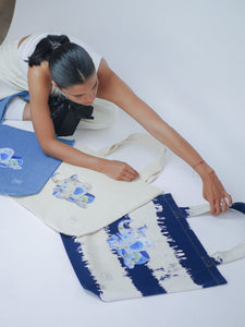 TOTE BAGS